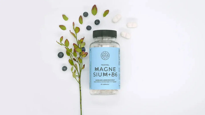 På bildet er det en lyseblå boks med magnesium