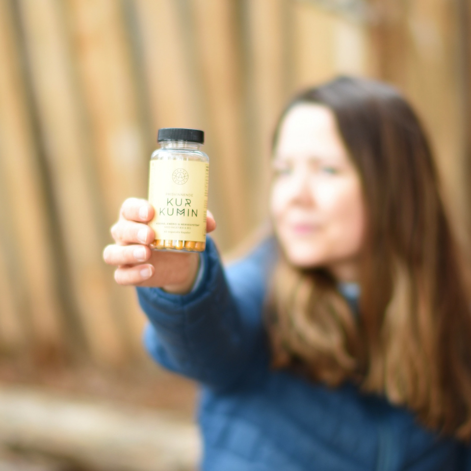 KURKUMIN, INGEFÆR & B12 Aarja Health